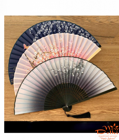 Віяло  вінтажне з шовку та бамбуку,  L = 21 см, п\о 38 см.