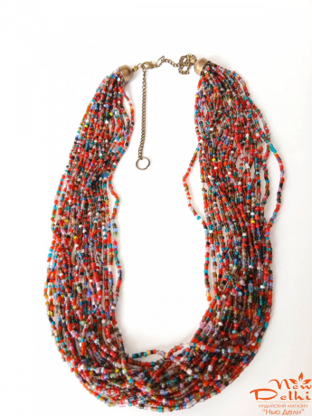 Намисто з  бісеру червоне , різнобарвне..Індія.