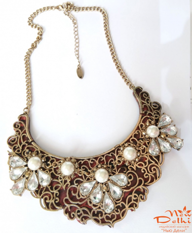 Колье -комірець ,латунь, зі стразами.Індія