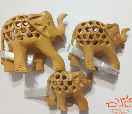 Слон вагітний зі слоненятком (2 в 1) , Н=7 см ,дерев'яний різьблений. Індія.