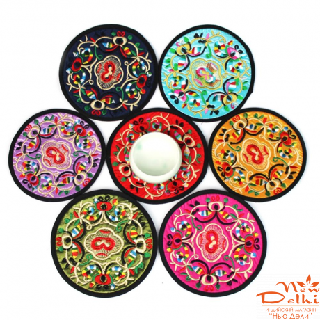 Вінтажні підставки під чашку  з вишивкою, 13 см, 1 шт.