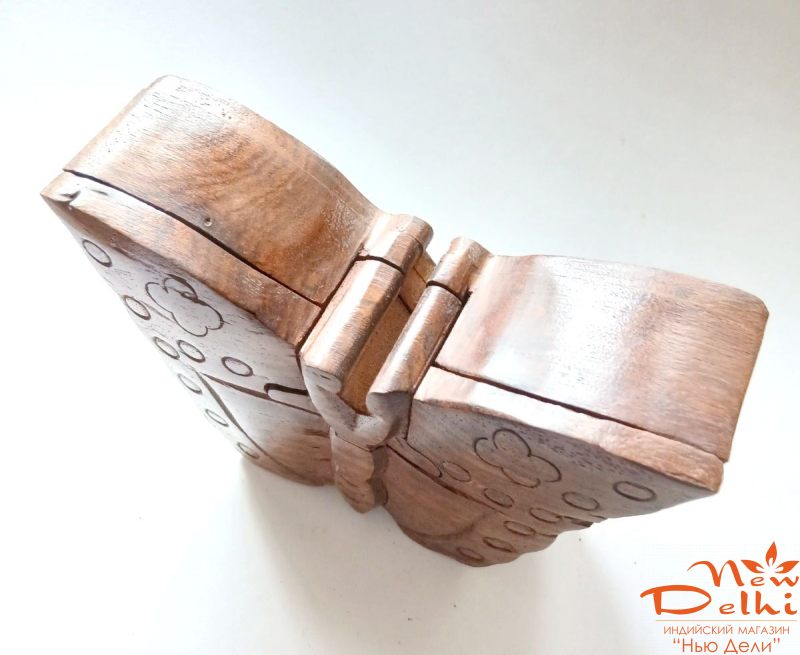 Скринька &quot;Метелик&quot; з секретом з червоного дерева шишам. Індія