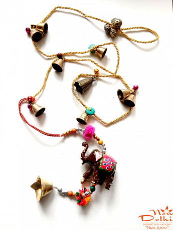 Дзвіночки, слоники на шнурі . Індія