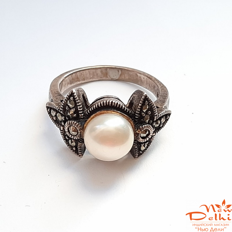 Перстень з перлиной з крапельного срібла.Індія
