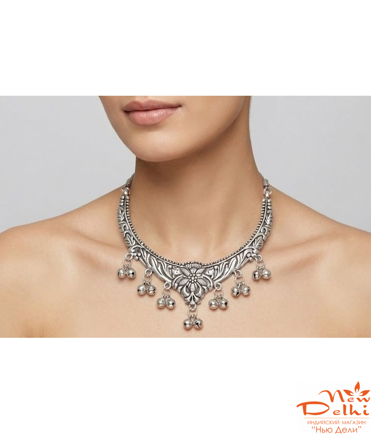 Колье "Квіти" з гунгру, белий метал-чеканка,  Індія